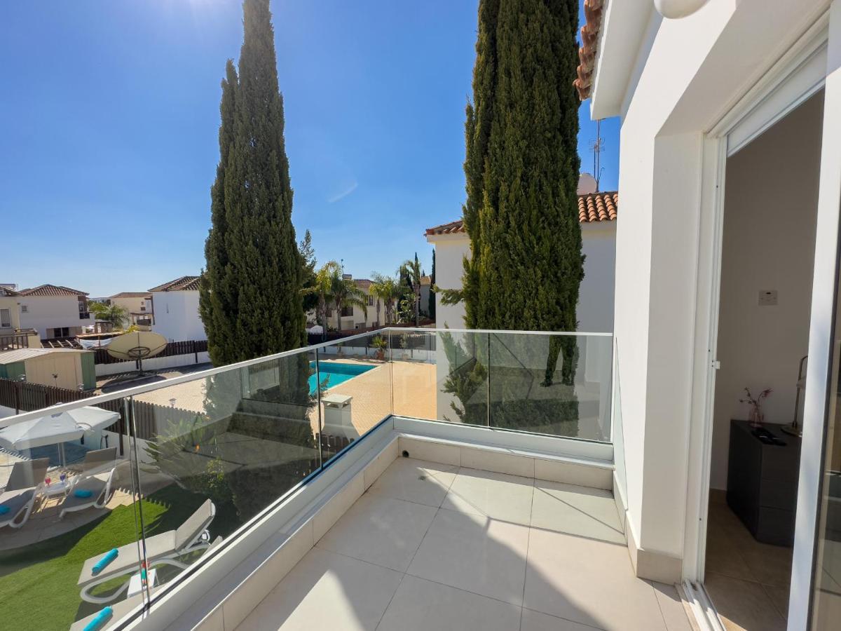 Ayia Napa Holiday Villa 040 Экстерьер фото